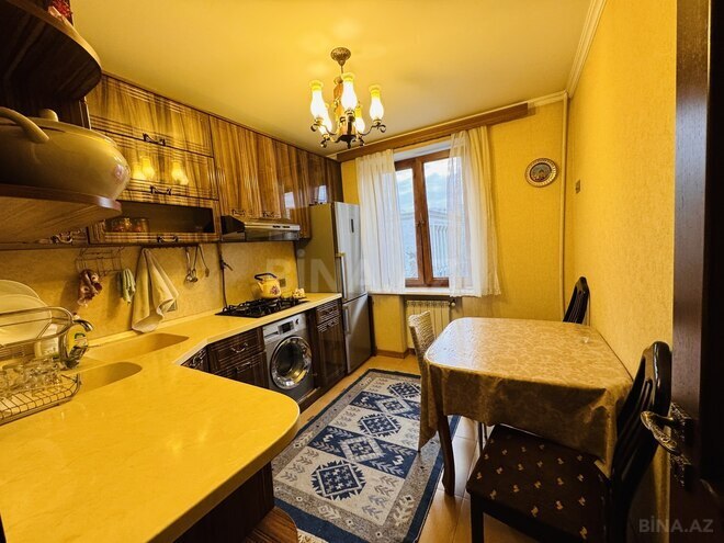 Satılır 3 otaqlı köhnə tikili 70 m², Nizami m., photo 12 from 19
