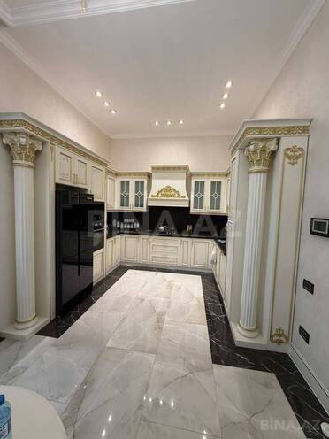Satılır 4 otaqlı köhnə tikili 213 m², Sahil m., photo 17 from 24