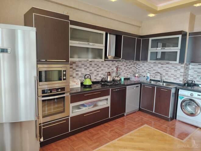 İcarəyə verilir 3 otaqlı yeni tikili 130 m², Nizami m., photo 16 from 24