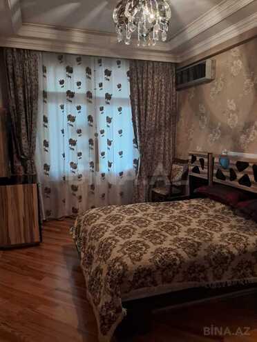 Сдаётся 3-комн. новостройка 130 м², photo 7 from 17