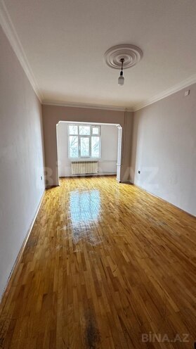 Satılır 2 otaqlı köhnə tikili 65 m², Xalqlar Dostluğu m., photo 3 from 13