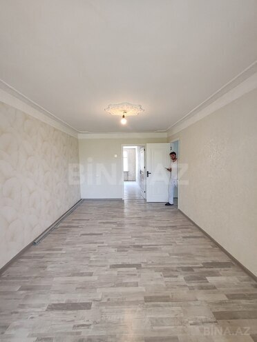 Satılır 3 otaqlı köhnə tikili 55 m², İnşaatçılar m., photo 1 from 12