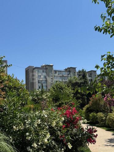 Satılır 2 otaqlı köhnə tikili 70 m², 20 Yanvar m., photo 17 from 18