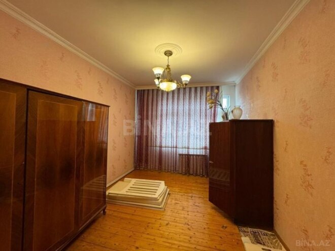 Продаётся 3-комн. вторичка 70 м², м. Ази Асланов, photo 4 from 9