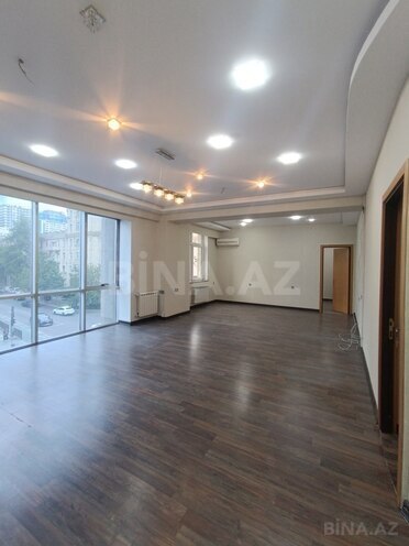 İcarəyə verilir 4 otaqlı ofis 157 m², 28 May m., photo 12 from 23