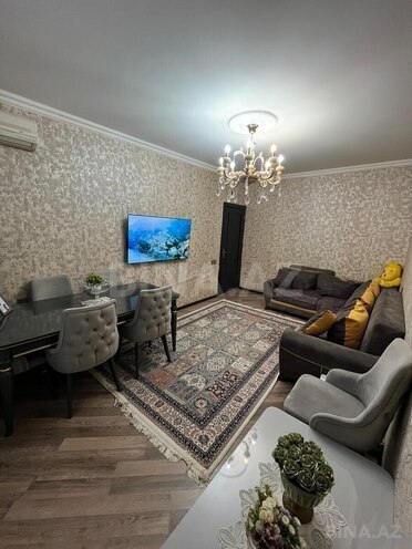Satılır 2 otaqlı köhnə tikili 60 m², Yeni Günəşli q., photo 1 from 12