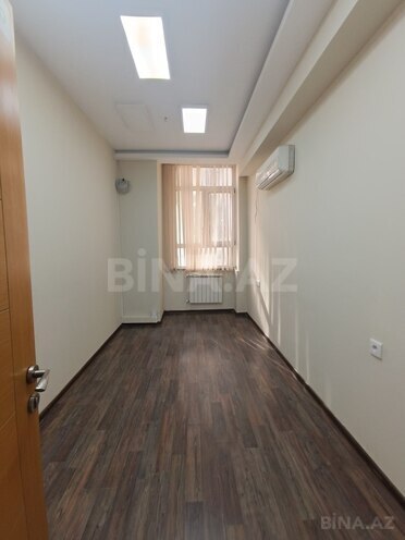 İcarəyə verilir 20 otaqlı ofis 1 000 m², 28 May m., photo 16 from 32