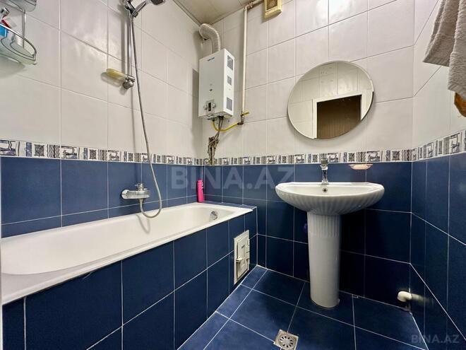 Satılır 4 otaqlı köhnə tikili 110 m², Qara Qarayev m., photo 17 from 19
