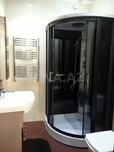 Сдаётся 3-комн. новостройка 165 м², м. Низами, photo 15 from 18