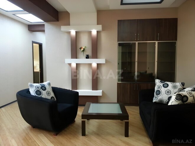 Сдаётся 3-комн. новостройка 165 м², м. Низами, photo 3 from 18