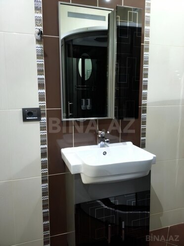 Сдаётся 3-комн. новостройка 165 м², м. Низами, photo 17 from 18