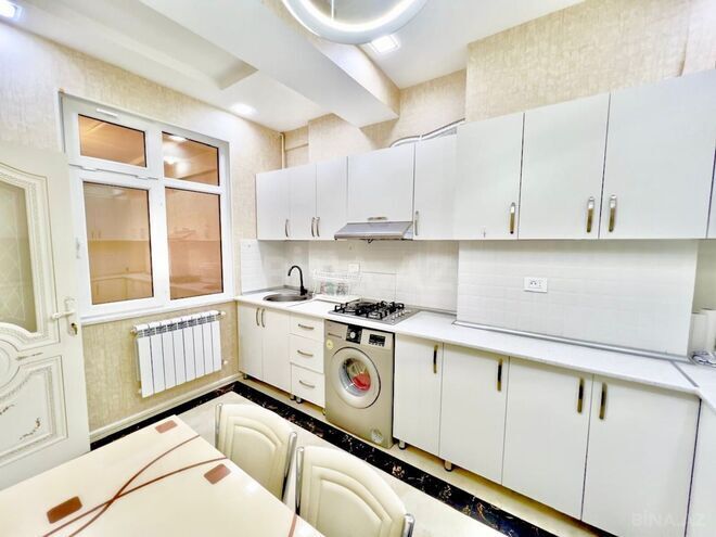Продаётся 2-комн. новостройка 74 м², м. Кара Караев, photo 1 from 16