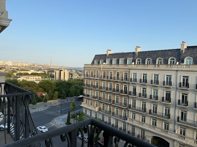 Satılır 3 otaqlı yeni tikili 135.7 m², Ağ şəhər q., photo 1 from 6