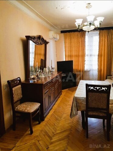 Satılır 3 otaqlı köhnə tikili 65 m², 28 May m., photo 12 from 17