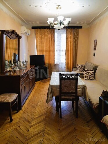 Satılır 3 otaqlı köhnə tikili 65 m², 28 May m., photo 1 from 17