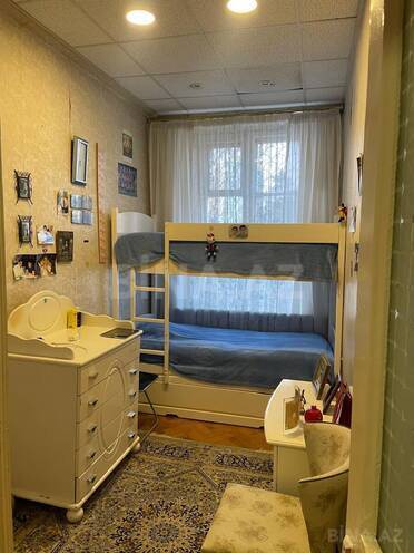 Satılır 3 otaqlı köhnə tikili 65 m², Sahil m., photo 17 from 24