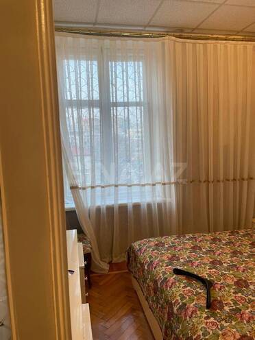 Satılır 3 otaqlı köhnə tikili 65 m², Sahil m., photo 19 from 24