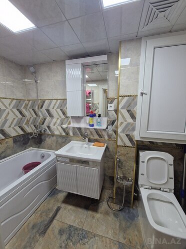 Продаётся 3-комн. вторичка 80 м², м. Нариман Нариманов, photo 13 from 16