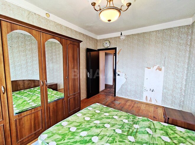 Satılır 3 otaqlı köhnə tikili 75 m², Xalqlar Dostluğu m., photo 8 from 16