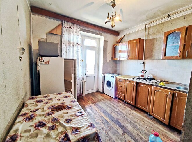 Satılır 3 otaqlı köhnə tikili 75 m², Xalqlar Dostluğu m., photo 9 from 16