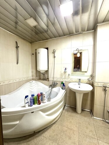 Продаётся 3-комн. вторичка 85 м², Наримановский  р., photo 12 from 17