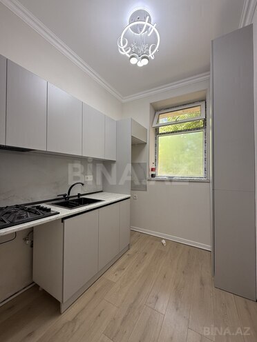 Satılır 2 otaqlı köhnə tikili 58 m², 28 May m., photo 8 from 13