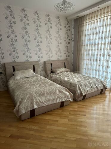 Satılır 8 otaqlı həyət evi/bağ evi 750 m², Səbail r., photo 17 from 26