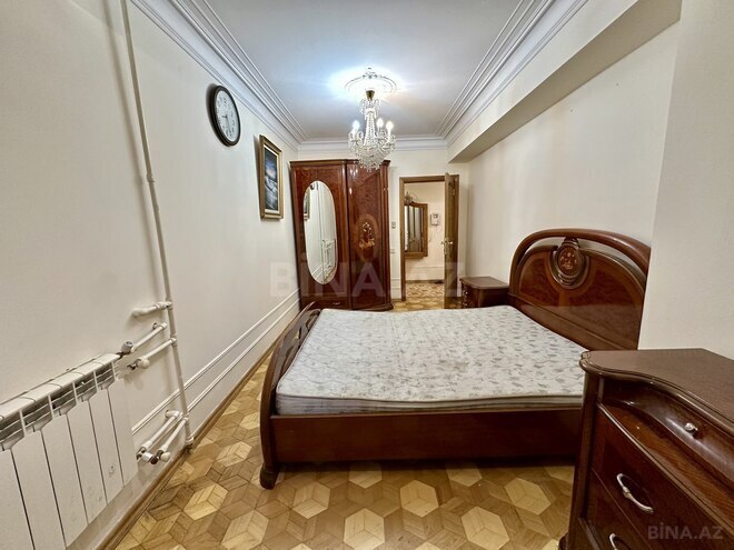 İcarəyə verilir 3 otaqlı köhnə tikili 101 m², Gənclik m., photo 10 from 16