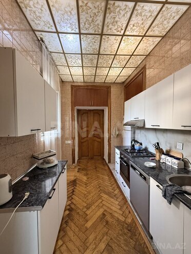Satılır 3 otaqlı köhnə tikili 105 m², İçəri Şəhər m., photo 9 from 13