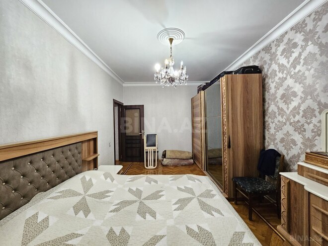 Satılır 5 otaqlı köhnə tikili 115 m², 8-ci mikrorayon q., photo 12 from 21