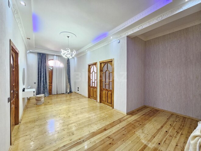 Satılır 7 otaqlı həyət evi/bağ evi 650 m², 8-ci mikrorayon q., photo 22 from 32