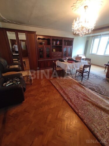 Satılır 4 otaqlı köhnə tikili 110 m², Gənclik m., photo 1 from 19