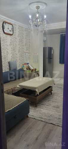 Продаётся 3-комн. вторичка 60 м², photo 1 from 18