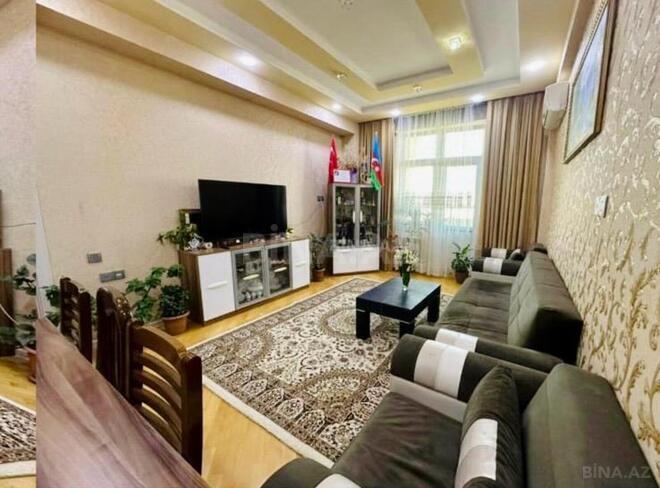 Сдаётся 3-комн. новостройка 120 м², м. Нефтчиляр, photo 1 from 12