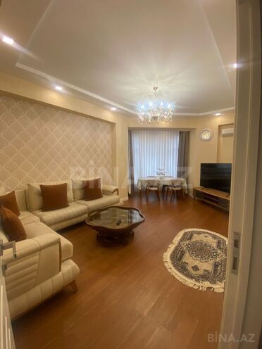 Сдаётся 3-комн. новостройка 120 м², м. Шах Исмаил Хатаи, photo 1 from 12