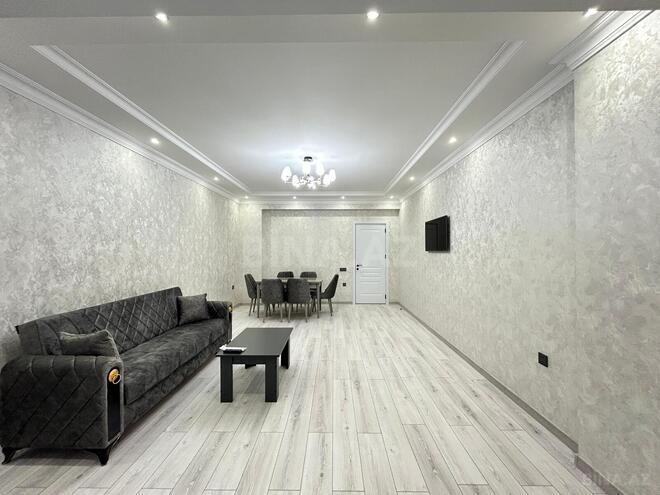 Сдаётся 2-комн. новостройка 110 м², Насиминский  р., photo 1 from 16