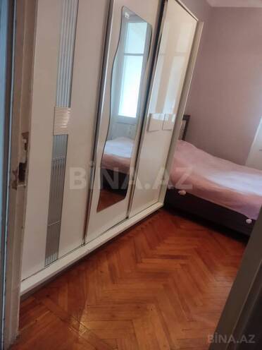 Продаётся 2-комн. вторичка 70 м², м. Кара Караев, photo 6 from 12