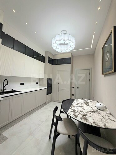 Продаётся 4-комн. новостройка 160 м², м. Низами, photo 10 from 32
