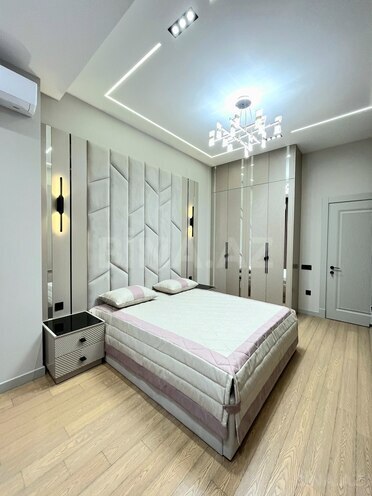 Продаётся 4-комн. новостройка 160 м², м. Низами, photo 16 from 32