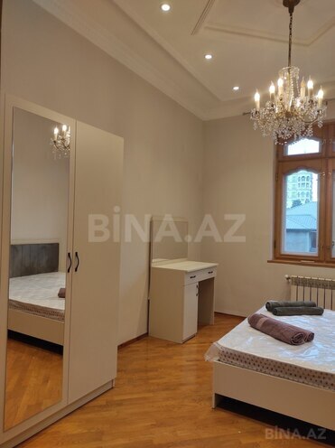 İcarəyə verilir 2 otaqlı köhnə tikili 75 m², 28 May m., photo 3 from 9