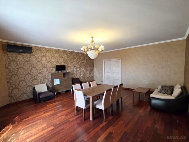 Сдаётся 3-комн. новостройка 170 м², м. Низами, photo 3 from 21