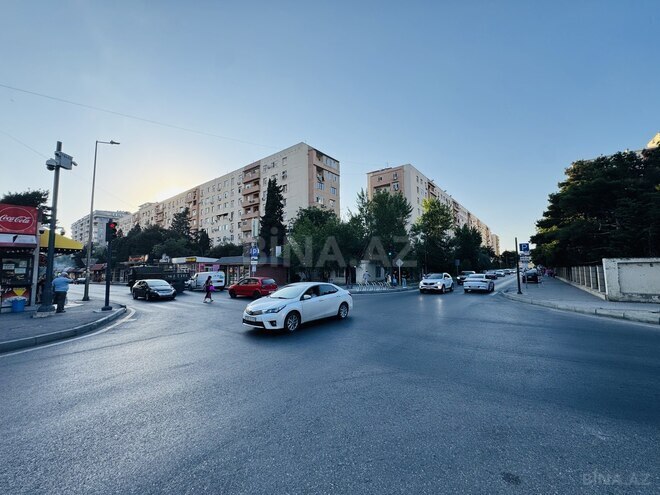 Satılır 3 otaqlı köhnə tikili 85 m², Xalqlar Dostluğu m., photo 3 from 14