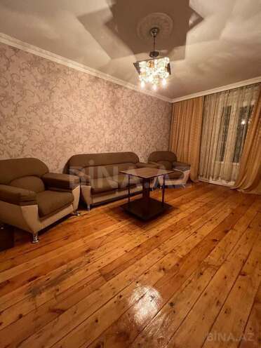 Сдаётся 2-комн. вторичка 40 м², м. Нефтчиляр, photo 1 from 8