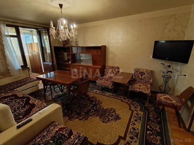 Сдаётся 3-комн. вторичка 70 м², м. Дернегюль, photo 1 from 7