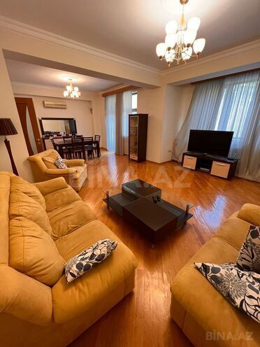 Сдаётся 3-комн. новостройка 160 м², м. Сахил, photo 3 from 24