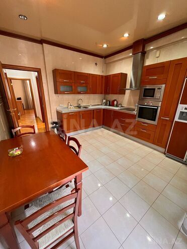 Сдаётся 3-комн. новостройка 160 м², м. Сахил, photo 10 from 24