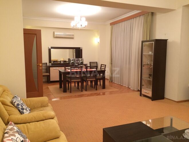 Сдаётся 3-комн. новостройка 160 м², м. Сахил, photo 23 from 24
