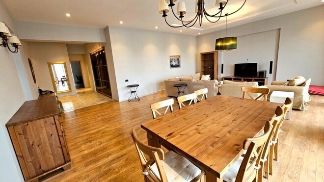 İcarəyə verilir 4 otaqlı yeni tikili 250 m², 28 May m., photo 1 from 27