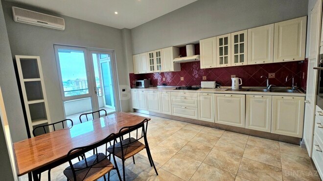 İcarəyə verilir 4 otaqlı yeni tikili 250 m², 28 May m., photo 6 from 27