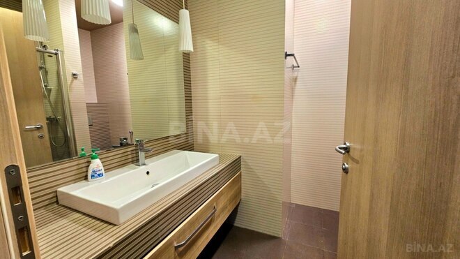 İcarəyə verilir 4 otaqlı yeni tikili 250 m², 28 May m., photo 17 from 27